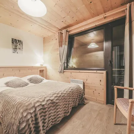 7 Pers, 2 Chambres, Parking, Proche Centre Apartment *