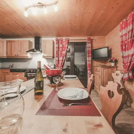 7 Pers, 2 Chambres, Parking, Proche Centre